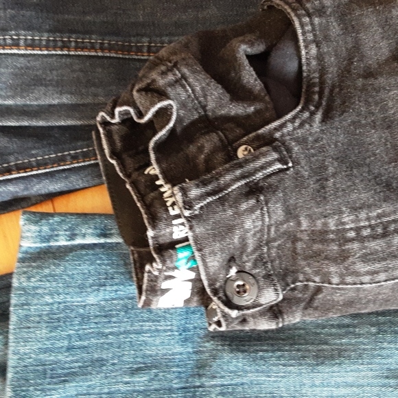 6 pair of boy size 16 jeans - 3 FOR 50$ - Picture 3 of 4